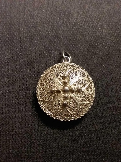 Decoratice Filigree Sterling Silver Charm Pendant