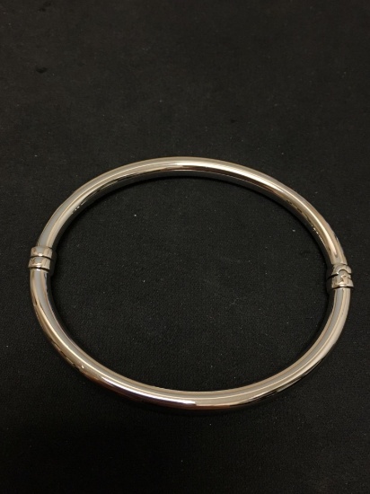 Signed Designer Italian Made 5.0mm Wide Round Sterling Silver 3in Diameter Hinged Bangle Bracelet