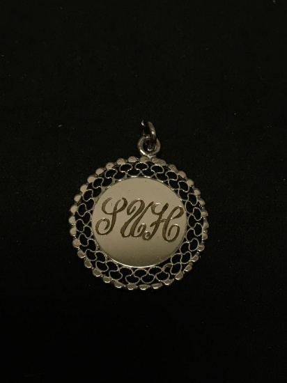 Filigree & Scallop Decorated Round 1in Engravable Sterling Silver Pendant
