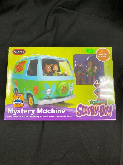 Scooby-Doo! Mystery Machine Assembly Model Kit New in Original Box