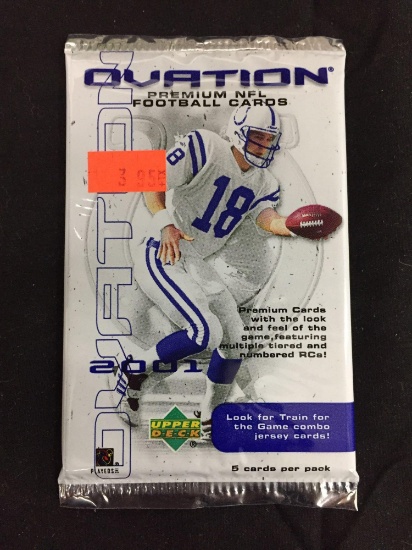 SEALED 2001 Upper Deck Ovation Football 5 Card Pack