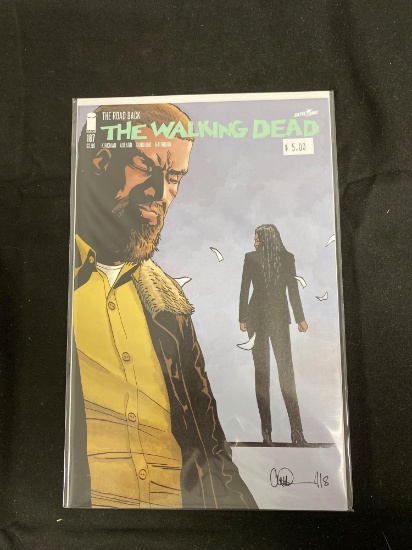 The Walking Dead #187 Comic Book from Amazing Collection