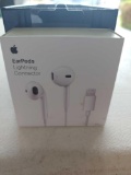 New Apple Earpods