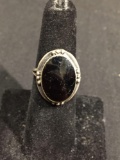 Oval 18x13mm Onyx Cabochon Center Detailed Old Pawn Mexico Sterling Silver Signed Designer Ring Band