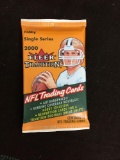 RARE SEALED 2000 Fleer Tradition Football Hobbt Pack - Single Seroes - 10 Cards