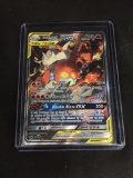 Pokemon RESHIRAM & CHARIZARD Sun & Moon Holofoil Rare Card SM201