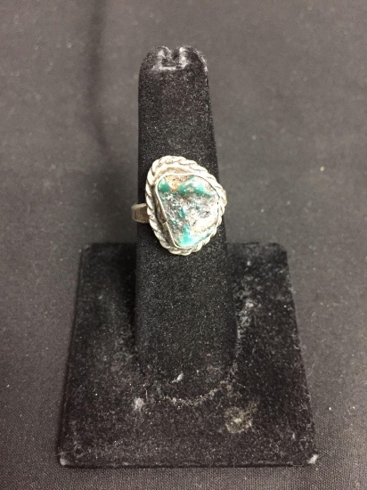 Oval 14x10mm Rough Turquoise Center Rope Framed Old Pawn Native American Sterling Silver Ring Band