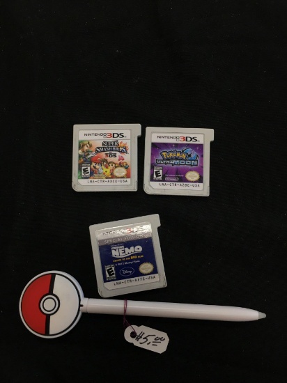 Pawn Shop Lot of 3 Nintendo 3DS Games - Super Smash Bros & Pokemon Ultra Moon