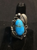Oval 21x11mm Polished Turquoise Cabochon Center Feather Filigree Decorated Old Pawn Native American