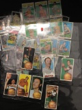 Mixed Lot of Vintage Seattle Super Sonics Basketball Cards in Pages