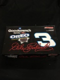 Dale Earnhardt Jr. Goodwrench Service Plus OREO 3 Action 1:64 Scale Hauler Limited Edition Adult