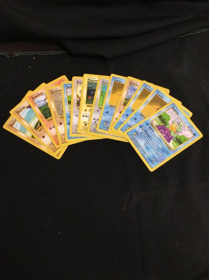 14 Card Lot of Vintage Pokemon Base Set Shadowless Cards from Collection