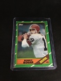 1986 Topps #187 BERNIE KOSAR Browns ROOKIE Football Card