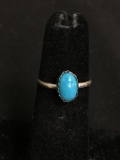 Oval 8x5mm Turquoise Cabochon Center Old Pawn Native American Sterling Silver Ring Band