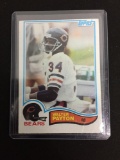 1982 Topps #302 WALTER PAYTON Bears Vintage Football Card