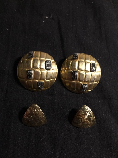 Lot of Two Gold-Tone Alloy Pairs of Fashion Button Earrings