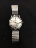Waltham Designer 17 Jewels Collection Round 30mm Bezel Stainless Steel Watch w/ Bracelet