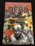 The Walking Dead Volume 20 All out War Part One Comic Book