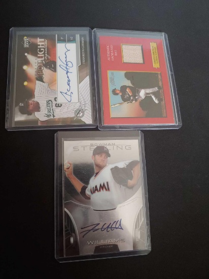 Autograph & jersey lot of 3