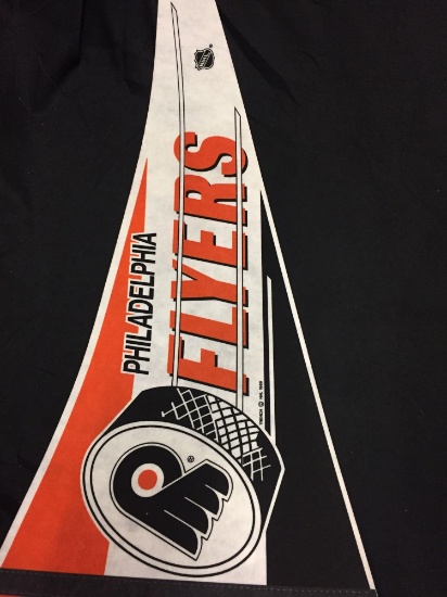 Vintage Philadelphia Flyers NHL Pennant from Collection