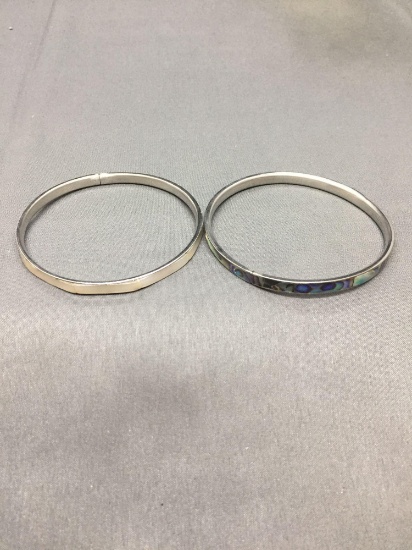 Lot of Two 4.5mm Wide 3in Diameter Fashion Alloy Bangle Bracelets, One Mother of Pearl Inlaid & One