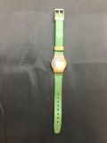 Vintage Women's Swatch Watch with Geometric Designed Yellow & Grey Face - NEW BATTERY - Runs Well