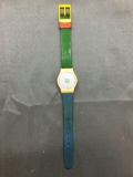Vintage Women's Swatch Watch with Grey & Pink Polka Dot Face - NEW BATTERY - Runs Well