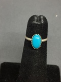 Oval 8x5mm Turquoise Cabochon Center Sterling Silver Ring Band