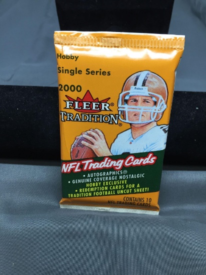 Factory Sealed 2000 Fleer Tradition Football 10 Card Pack from Hobby Box - TOM BRADY ROOKIE?