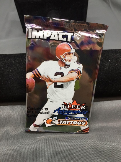 Factory Sealed 2000 Skybox Impact Football 10 Card Pack from Hobby Box - TOM BRADY ROOKIE?