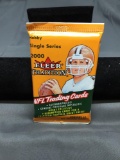 Factory Sealed 2000 Fleer Tradition Football 10 Card Pack from Hobby Box - TOM BRADY ROOKIE?