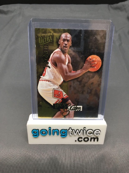 1996-97 Ultra Give & Take MICHAEL JORDAN Bulls Insert Basketball Card