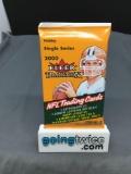 Factory Sealed 2000 FLEER TRADITION Football 10 Card Hobby Pack - Tom Brady Rookie?