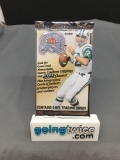 Factory Sealed 2000 Fleer GREATS OF THE GAME Football 5 Card Hobby Pack