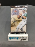 Factory Sealed 2000 Fleer GREATS OF THE GAME Football 5 Card Hobby Pack