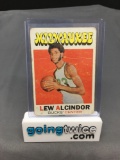 1971-72 Topps #100 LEW ALCINDOR Bucks Vintage Basketball Card