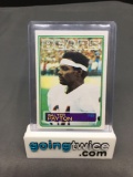 1983 Topps #36 WALTER PAYTON Bears Vintage Football Card
