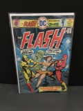 1975 DC Comics THE FLASH Vol 1 #237 Vintage Comic from Longtime Collector - GREEN LANTERN