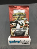 Factory Sealed 2009 Donruss Gridiron Gear Football 5 Card Pack