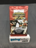 Factory Sealed 2009 Donruss Gridiron Gear Football 5 Card Pack