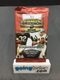 Factory Sealed 2009 Donruss Gridiron Gear Football 5 Card Pack