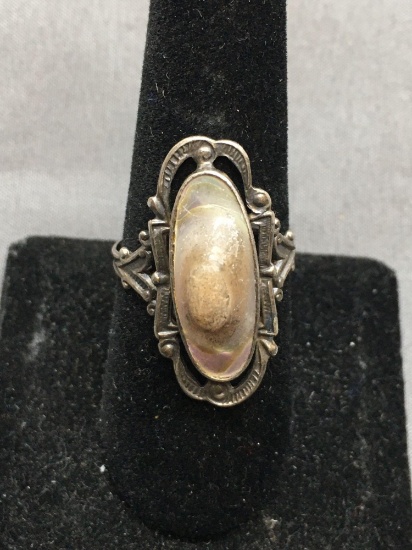 Vintage Design Detailed Oval 29x13mm Sterling Silver Ring Band w/ Mother of Pearl Center