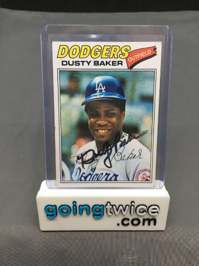 Hand Signed DUSTY BAKER Los Angeles Dodgers Autographed 1977 Topps Vintage Baseball Card