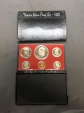 1975 United States Mint Uncirculated Proof Coin Set in Case