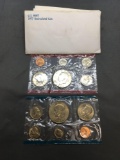 1977 United States Mint Uncirculated Set of 11 P & D Coins Original Envelope