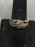 Leaf Detailed 9.5mm Wide Tapered Sterling Silver Vintage Ring Band