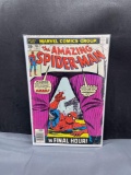 Vintage Marvel Comics THE AMAZING SPIDER-MAN #164 Bronze Age Comic Book from Estate Collection