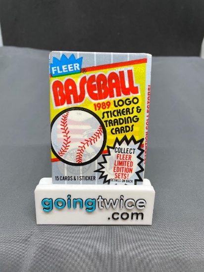 Factory Sealed 1989 Fleer Baseball Logo Stickers & Trading Cards 15/1 Per Pack