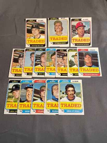 15 Count Lot Vintage 1974 Topps Baseball Cards from Estate