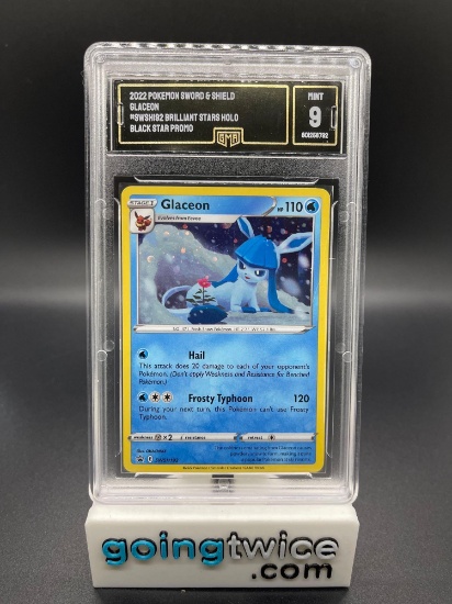 GMA Graded 2022 Black Star Promo SWSH192 GLACEON Trading Card